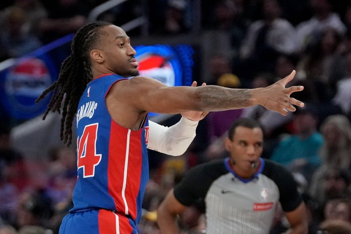 湖人九连胜终结 活塞防守强硬终结连胜