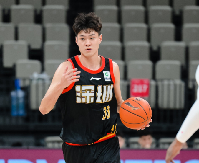 深圳新星王浩然砍32分创生涯新高 率队大